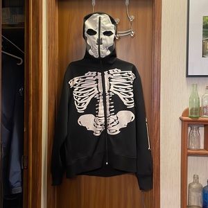Men's black CHARADES hooded graphic fleece zip up jacket. Size XL